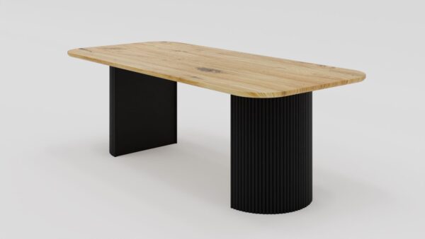 stół z blatem drewnianym - na metalowych nogach