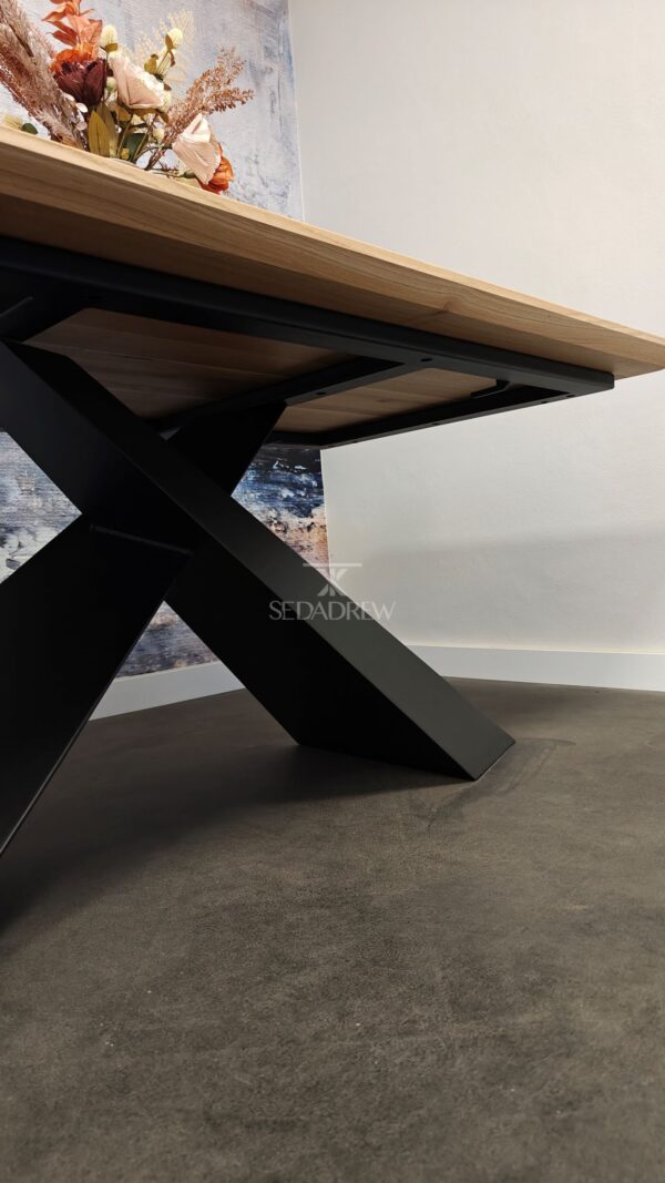 Stół nowoczesny z geometryczną podstawą typu X i dębowym blatem | Stół 5B - obrazek 10