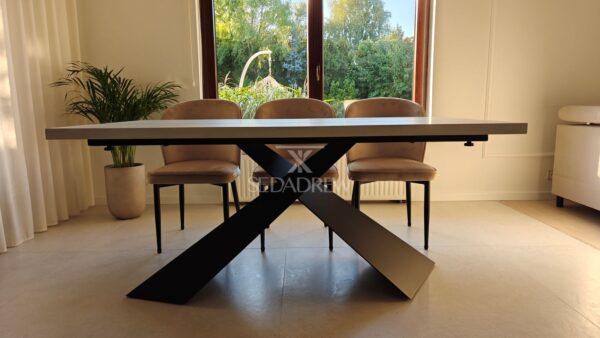 Stół nowoczesny z geometryczną podstawą typu X i dębowym blatem | Stół 5B - obrazek 12