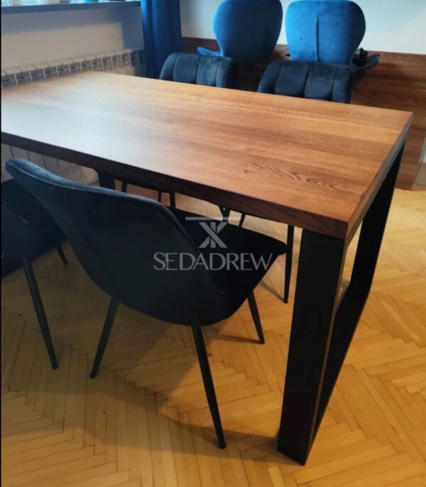 Klastyczny stół dębowy ze zlicowanym blatem i metalowymi nogami typu U | Stół 2D - obrazek 13