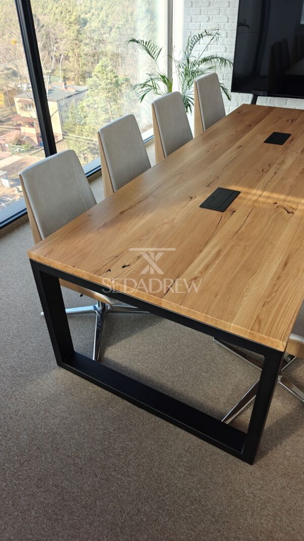Klastyczny stół dębowy ze zlicowanym blatem i metalowymi nogami typu U | Stół 2D - obrazek 9
